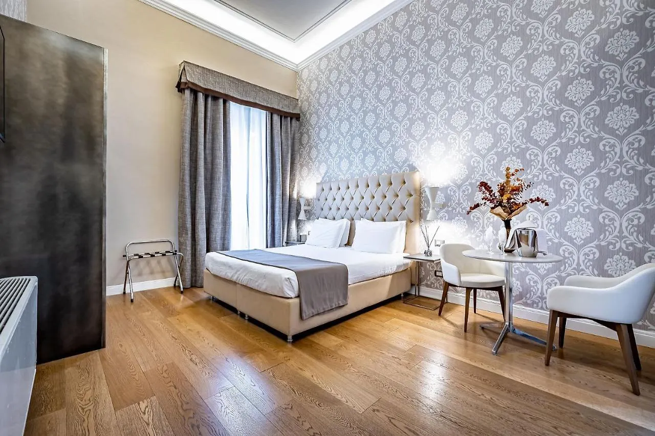 Martelli 6 Suite & Apartments Florencia 3*,
