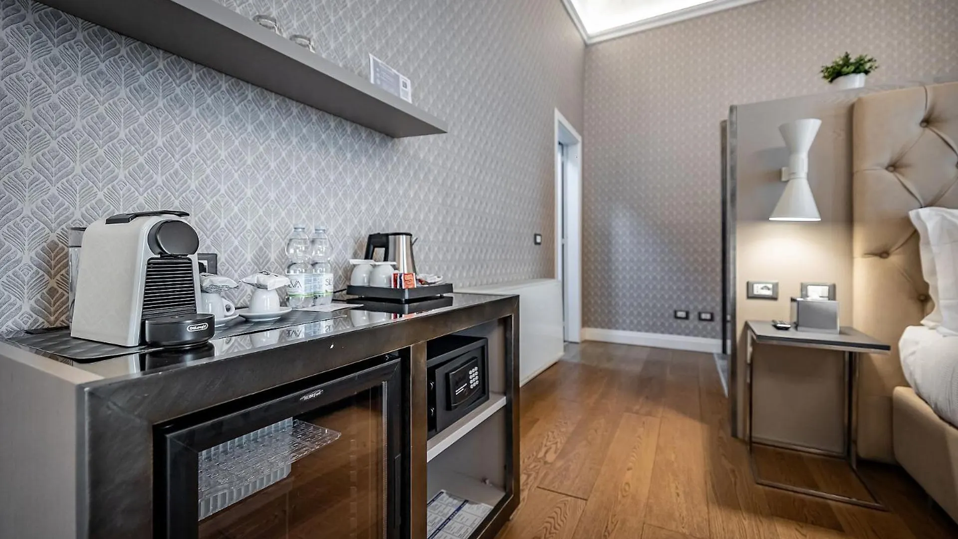 Martelli 6 Suite & Apartments Florencia 3*,
